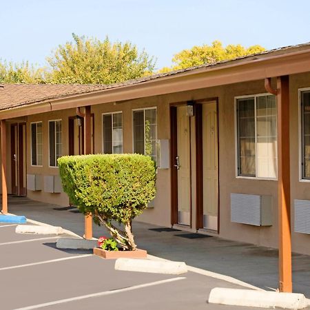 Americas Best Value Inn Los Banos Exteriör bild