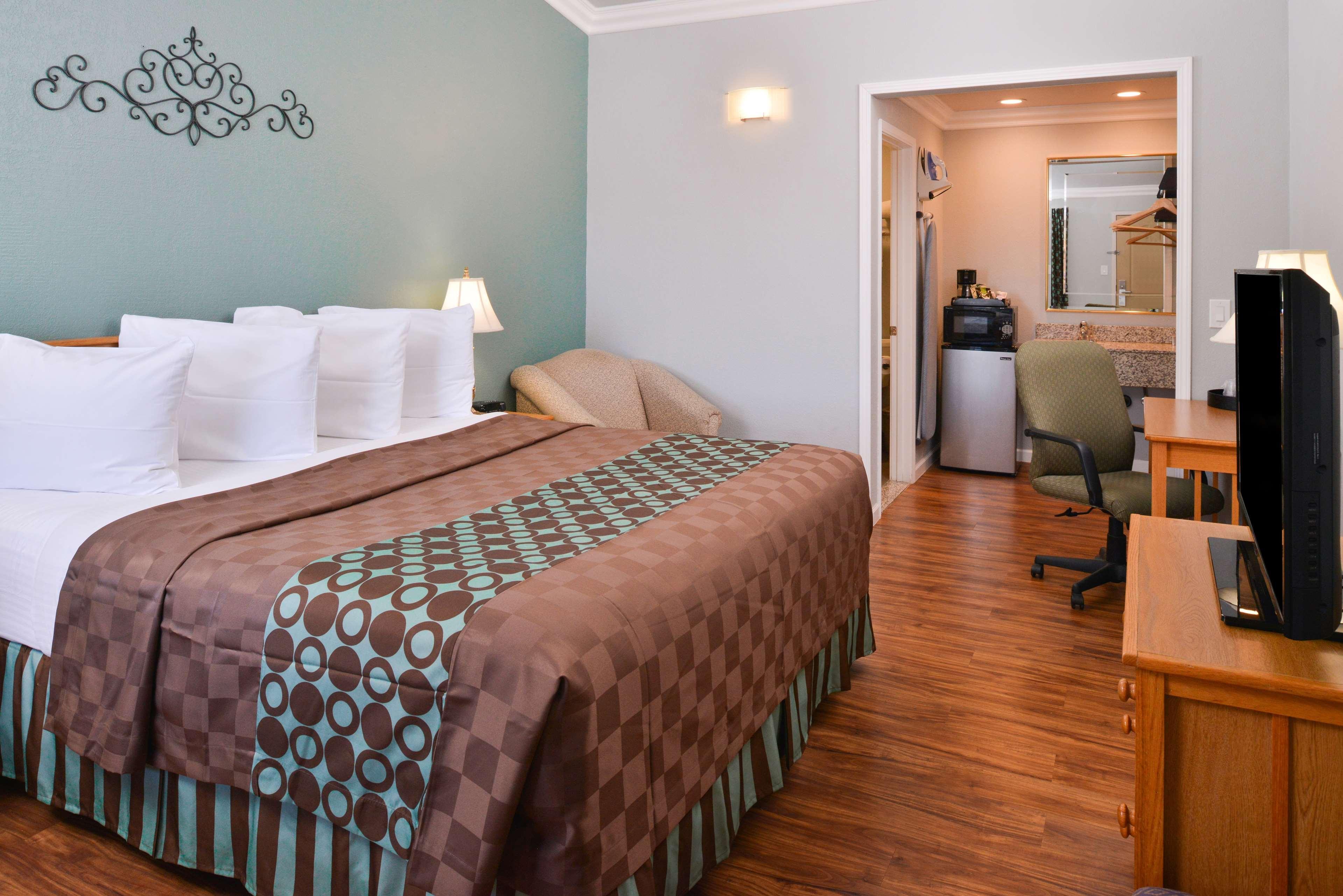 Americas Best Value Inn Los Banos Exteriör bild