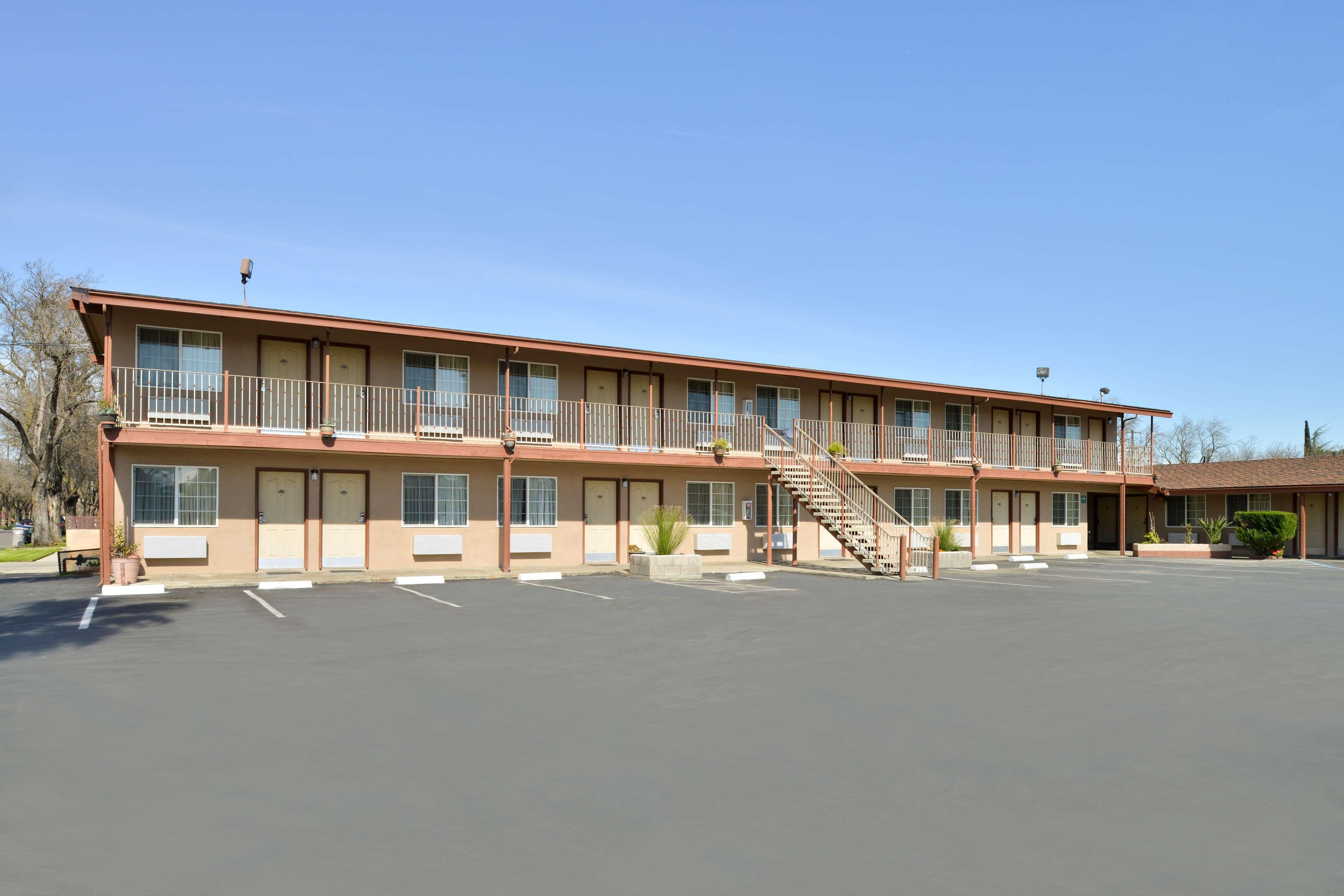 Americas Best Value Inn Los Banos Exteriör bild