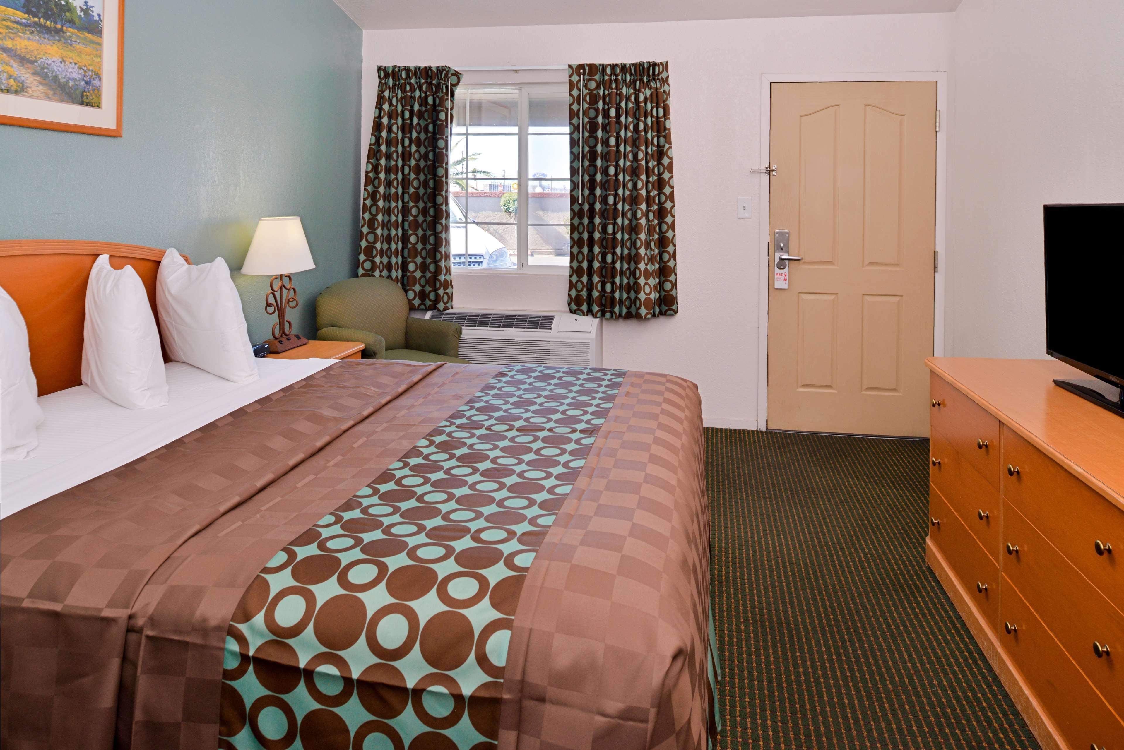 Americas Best Value Inn Los Banos Exteriör bild