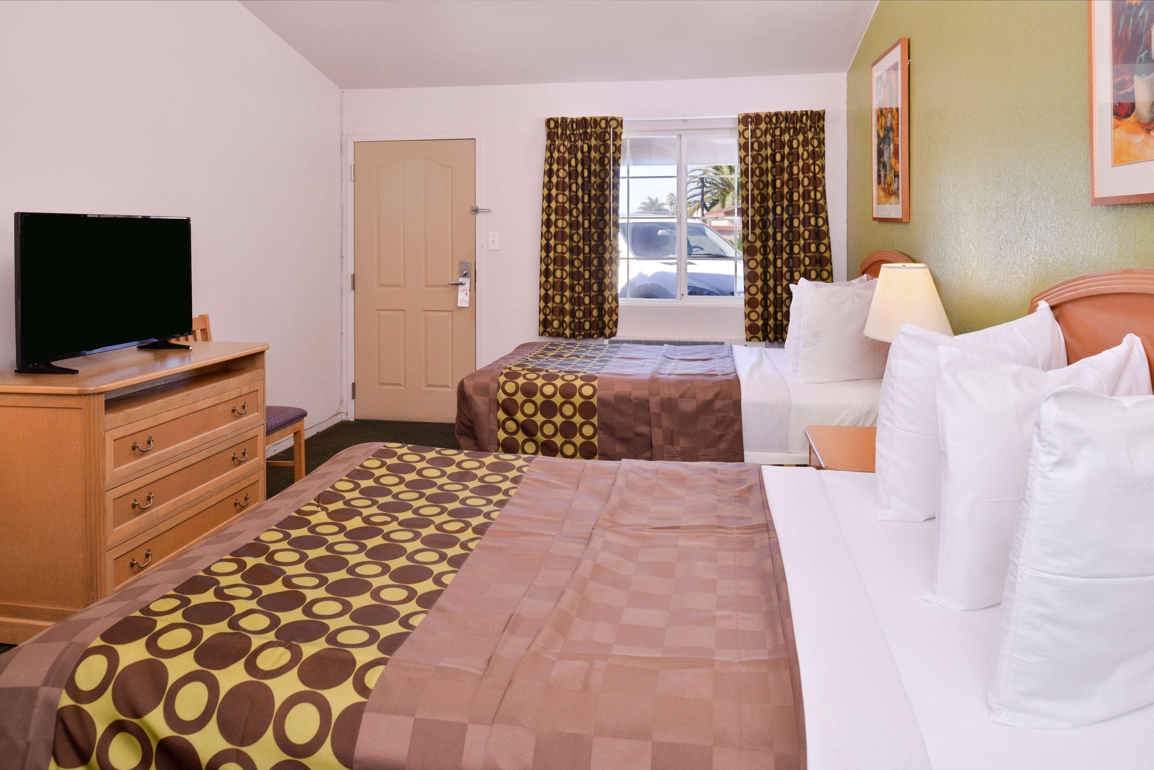 Americas Best Value Inn Los Banos Exteriör bild