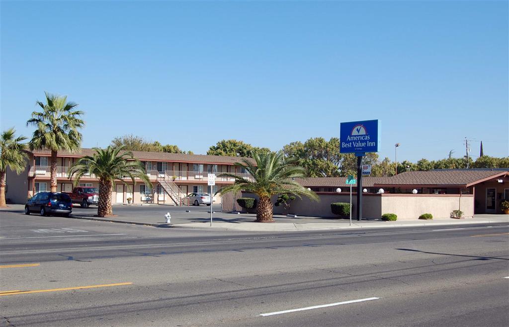 Americas Best Value Inn Los Banos Exteriör bild