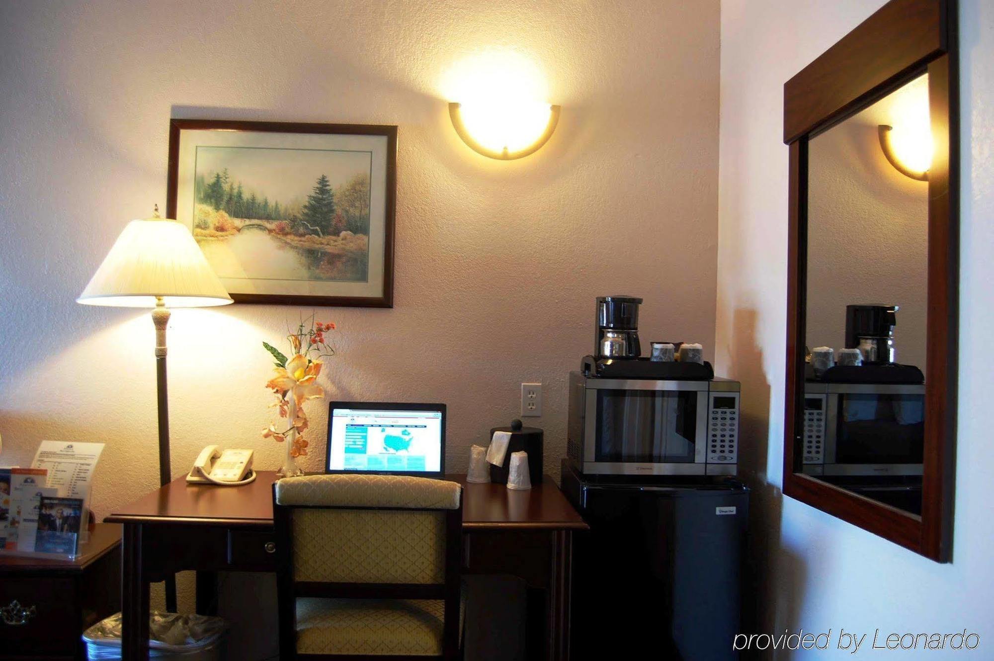 Americas Best Value Inn Los Banos Exteriör bild